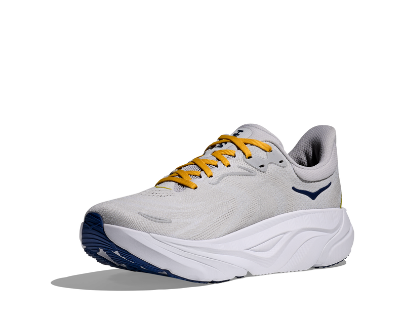 Hoka Arahi 8