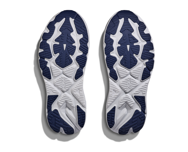 Hoka Arahi 8