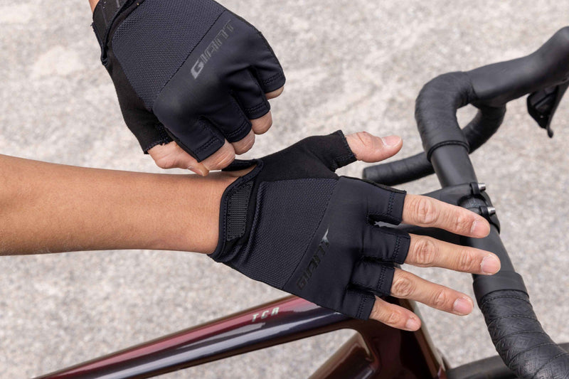 Giant Cima Short Finger Cycling Gloves